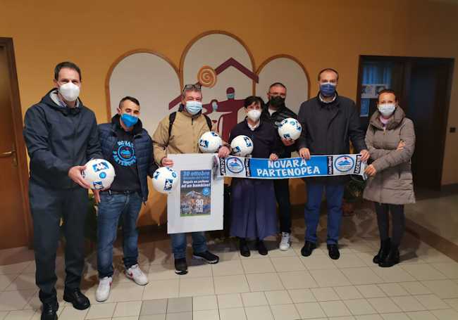 Palloni novara partenopea