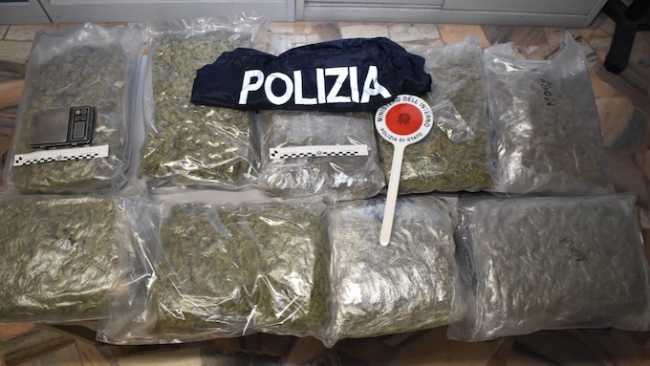 polizia spaccio arresti