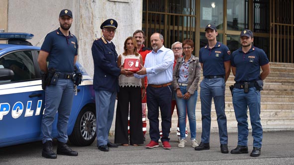 defibrillatore questura
