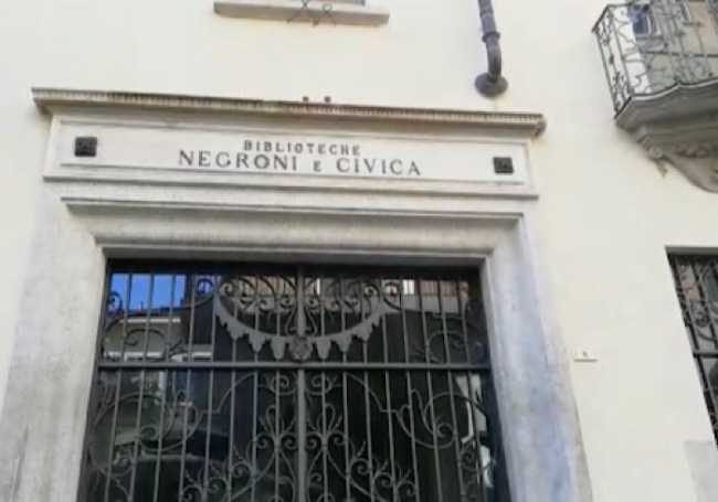 Biblioteca negroni