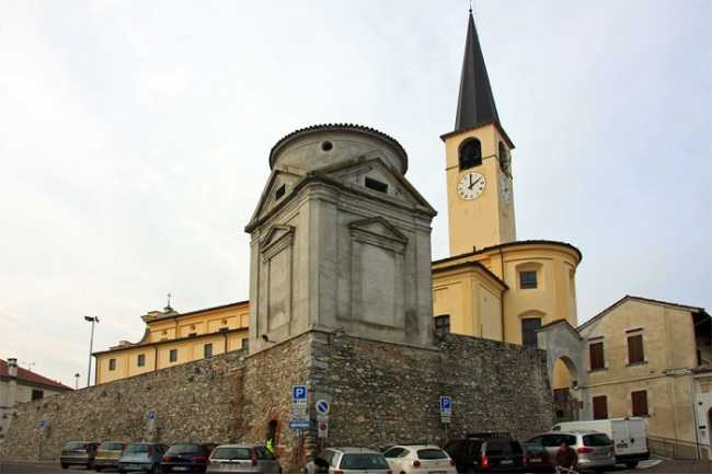 Borgo Ticino foto del paese
