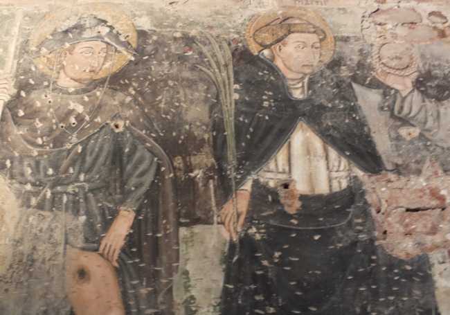 Casalino parete santi