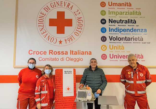 Donazione defibrillatoreCRI