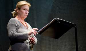 Giulia Lazzarini Foto di scena n.3 di E. Boga Teatro Grassi 1