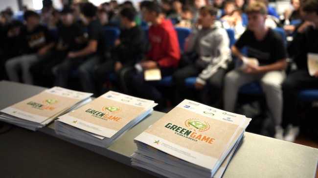 Green Game foto repjpeg