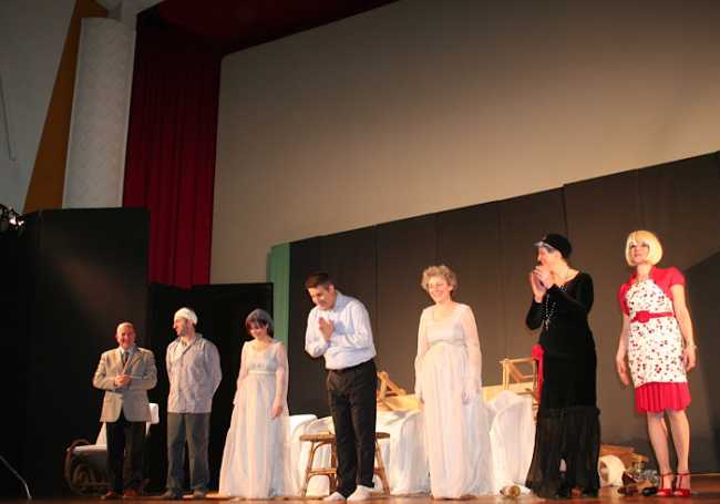 Pernate anni verdi compagnia