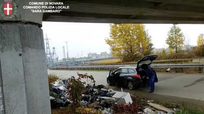 abbandono rifiuti novara