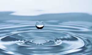 acqua goccia