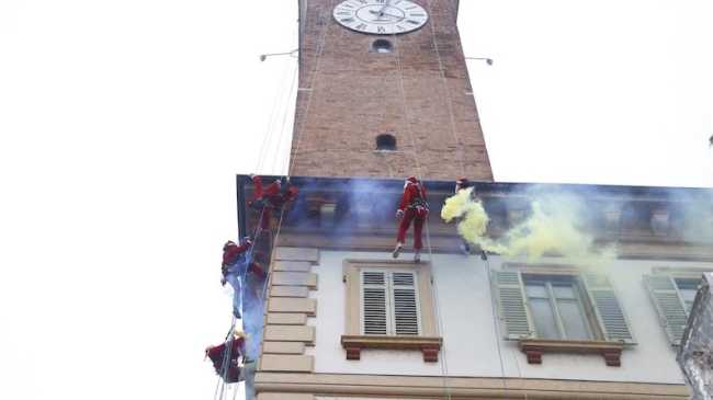 babbo acrobatico