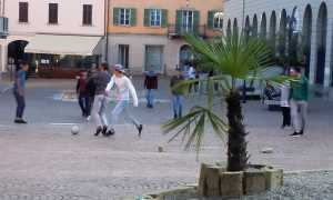 calcio piazza arona