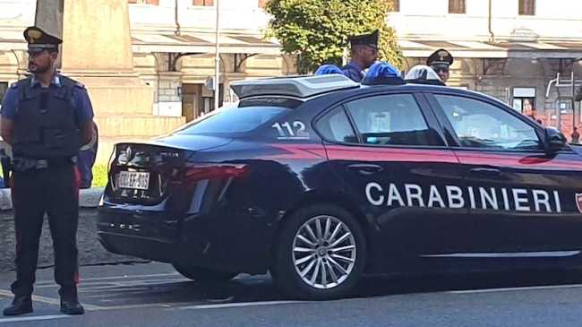 carabinieri auto estate