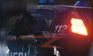 carabinieri auto notte retro luci pioggia