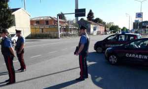 carabinieri posto blocco controlli auto militari mitra