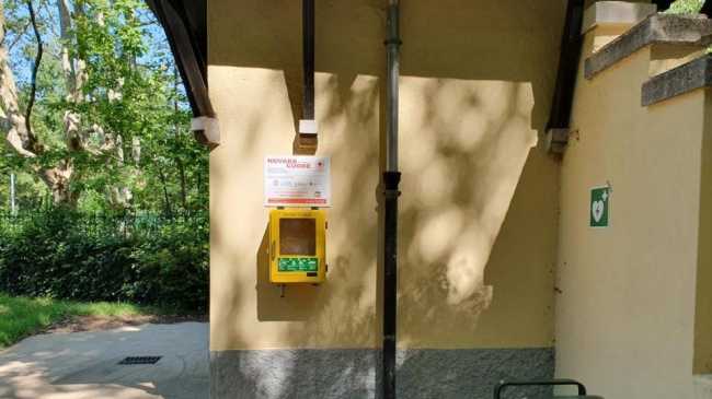defibrillatore parco bambini