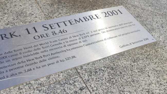 galliate monumento torri gemelle
