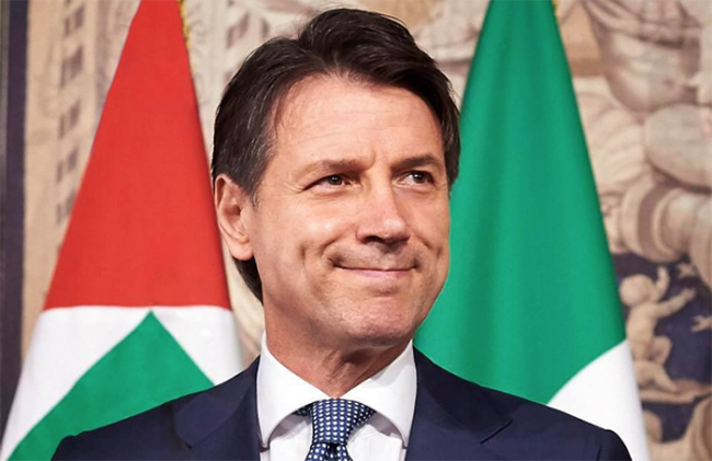 giuseppe conte sorriso