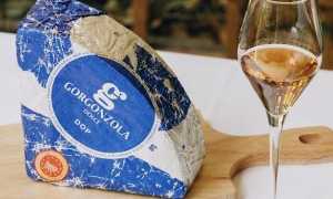 gorgonzola dop dolce foto