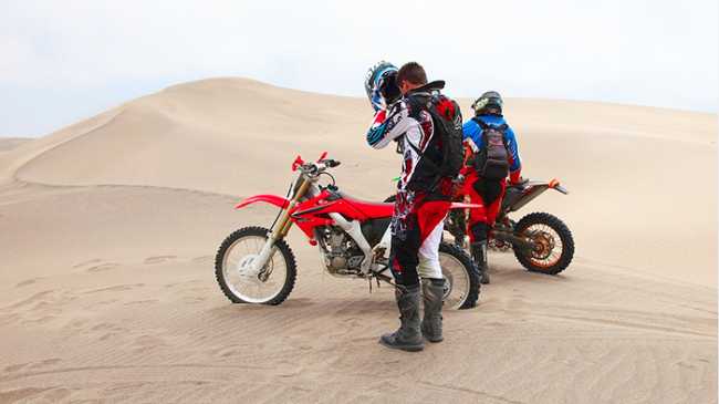 moto due deserto