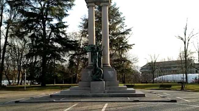 novara monumento caduti allea