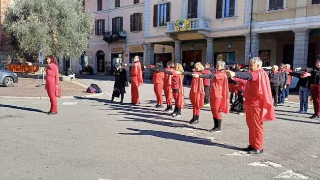 oleggio one billion rising piazza 25
