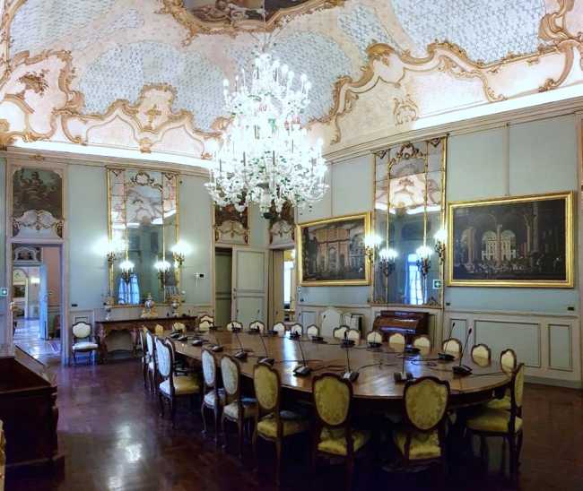 sala specchi