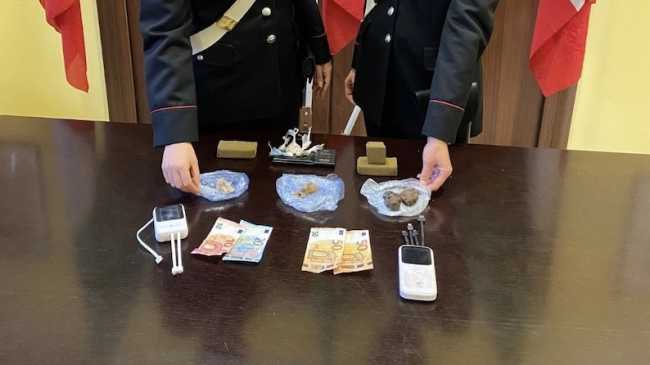 spaccio caprignano arresto mar 25