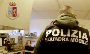 squadra mobile immigrazione