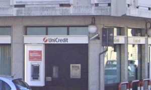 trecate unicredit archivio foto