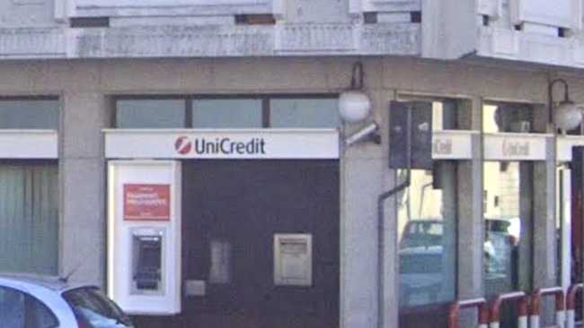 trecate unicredit archivio foto