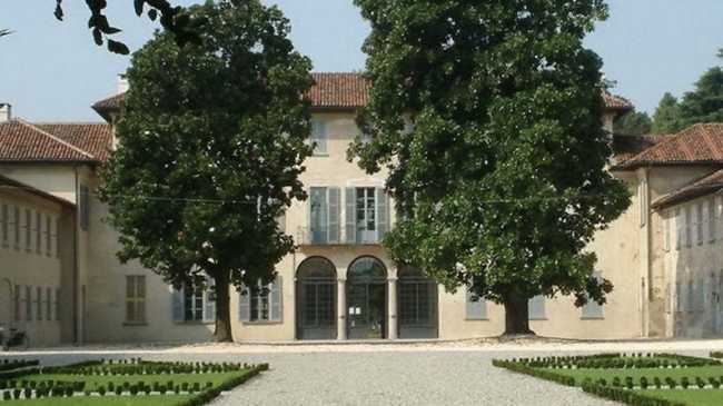 trecate villa cicogna 2