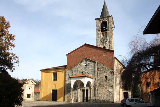 varallo pombia chiesa