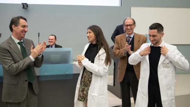 white coat foto 25
