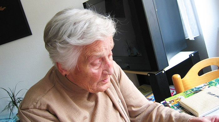  "Nonna ho bisogno di soldi, passa a prenderli un amico". Truffa ad una 90enne. Preso il truffatore