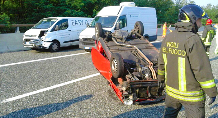  Incidente sulla A26, un ferito