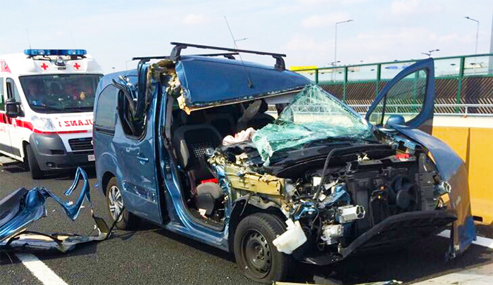 Incidente tra camion ed auto, un ferito in codice rosso elitrasportato a Torino