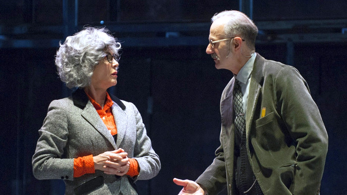 Maria Amelia Monti porta in scena Miss Marple al Coccia