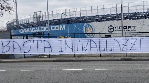 striscione tifosi