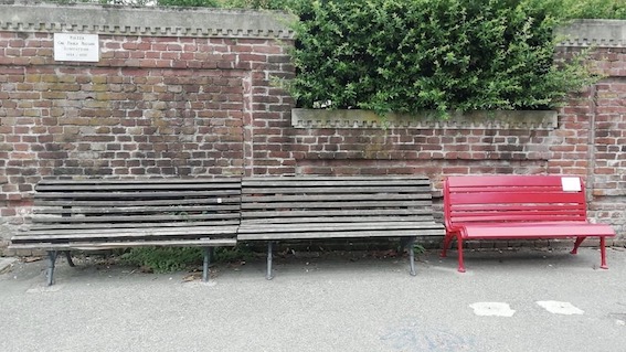 galliate panchina rossa