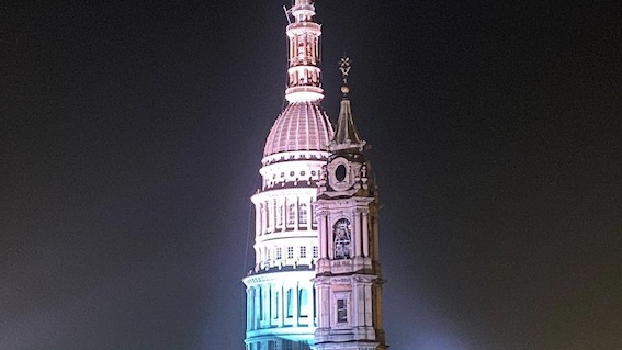 cupola rosa e azzurra