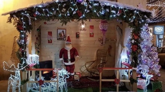 galliate casetta babbo natale