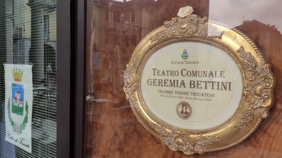 teatro trecate intitolazione