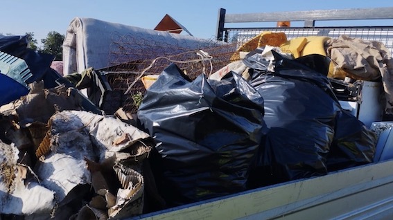 trecate puliamo citta 1