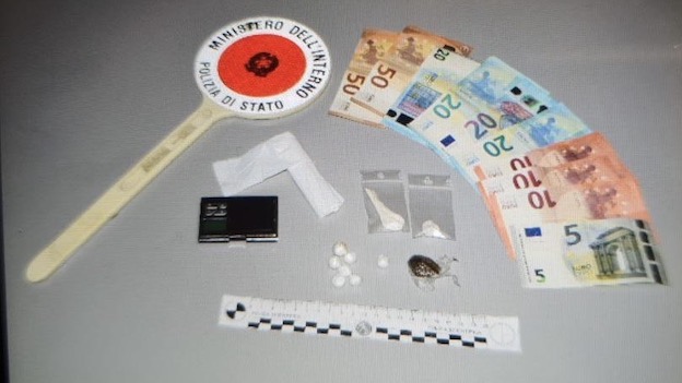 servizi anti droga polizia