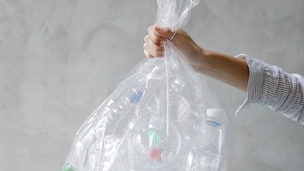 rifiuti sacco plastica