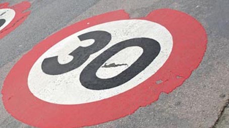 velocita 30 foto