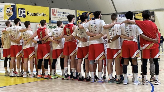 oleggio magic basket squadra spalle