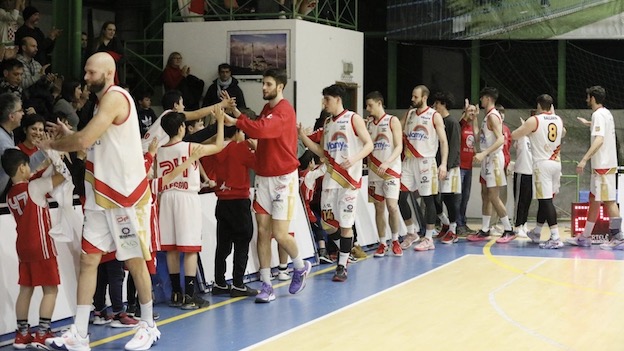 oleggio magic basket saluto